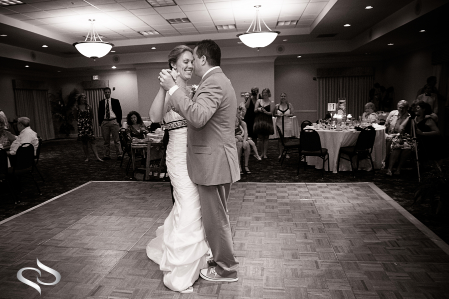 Bride and Groom at Holiday Inn Harbourside First Dance